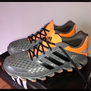 Men’s Adidas Springblade Running Shoes-Size 13